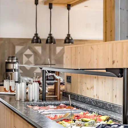 Отель Alpenromantik-hotel Wirlerhof Гальтюр