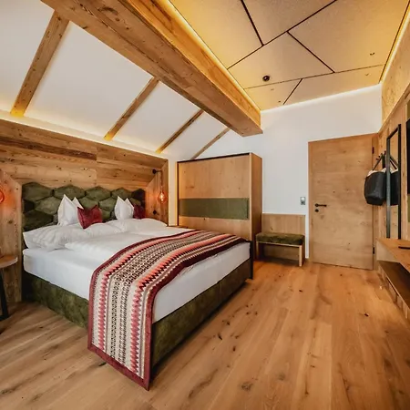 Alpenromantik-hotel Wirlerhof Отель Гальтюр